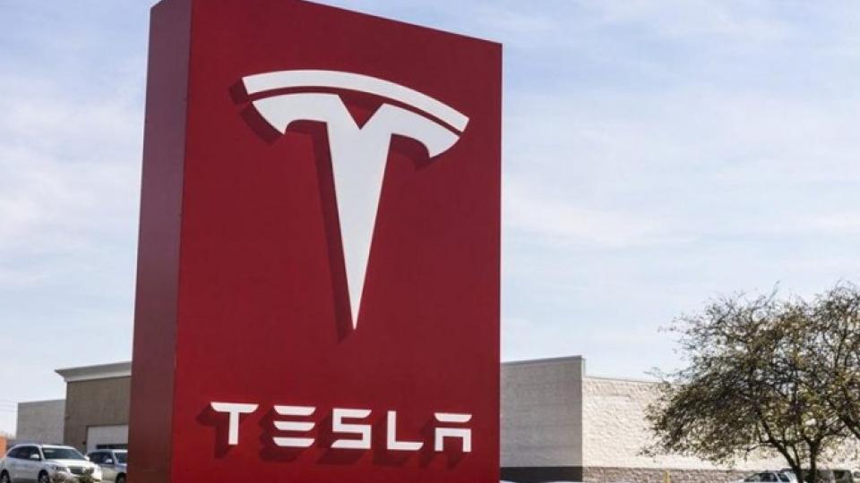 Tesla’dan Lazer Silecek